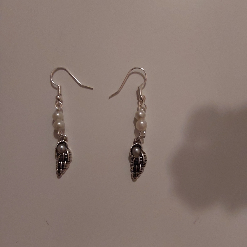 Handmade- pearl and shells summer earrings